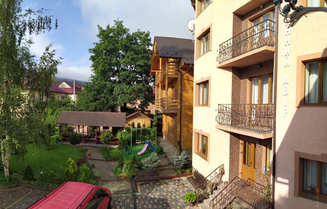 Guest House Shafran Γιαρέμτσε Εξωτερικό φωτογραφία