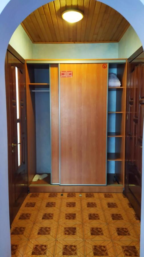 Guest House Shafran Γιαρέμτσε Εξωτερικό φωτογραφία