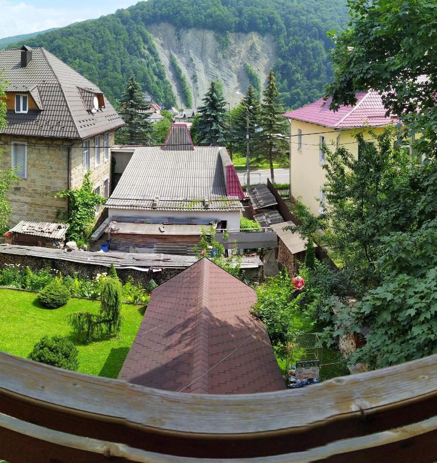Guest House Shafran Γιαρέμτσε Εξωτερικό φωτογραφία
