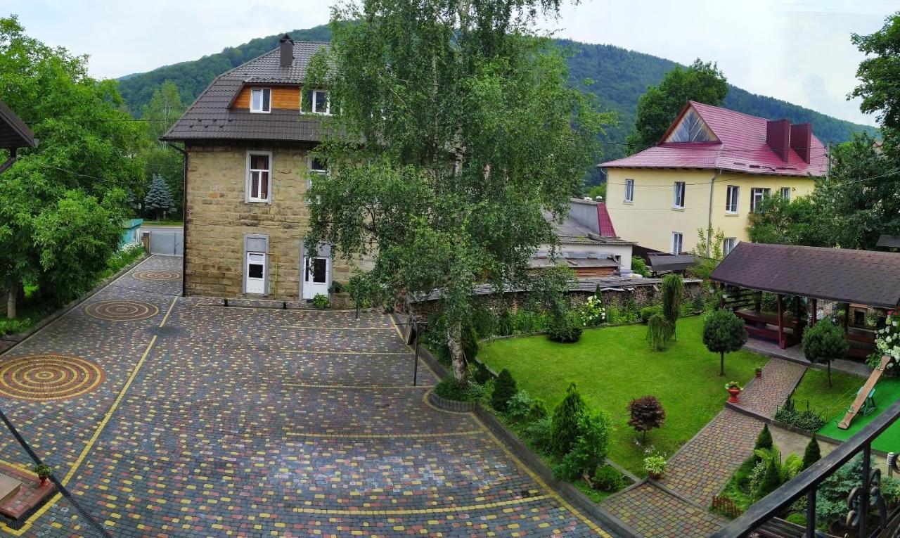 Guest House Shafran Γιαρέμτσε Εξωτερικό φωτογραφία