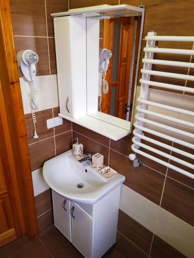 Guest House Shafran Γιαρέμτσε Εξωτερικό φωτογραφία