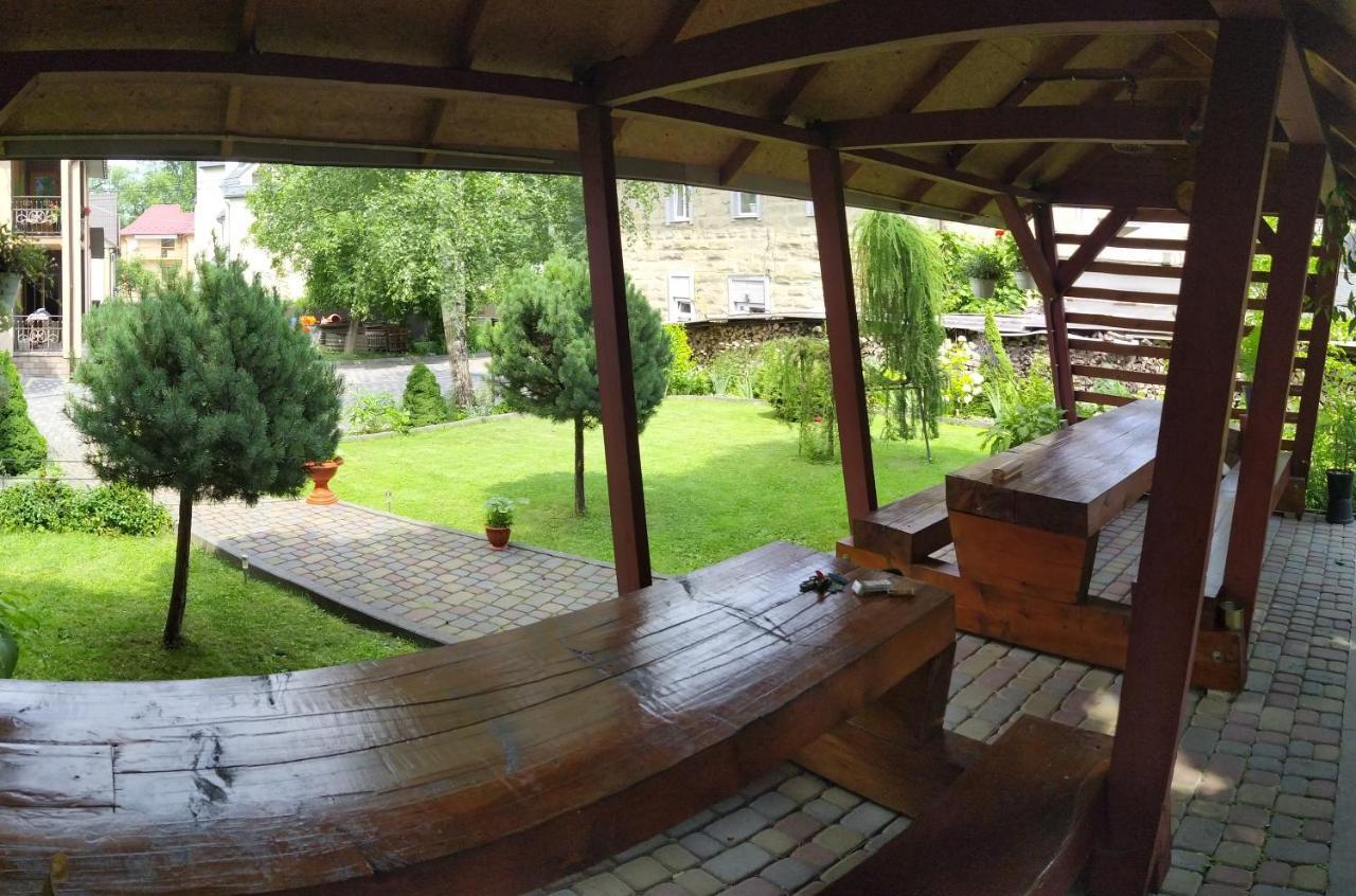 Guest House Shafran Γιαρέμτσε Εξωτερικό φωτογραφία