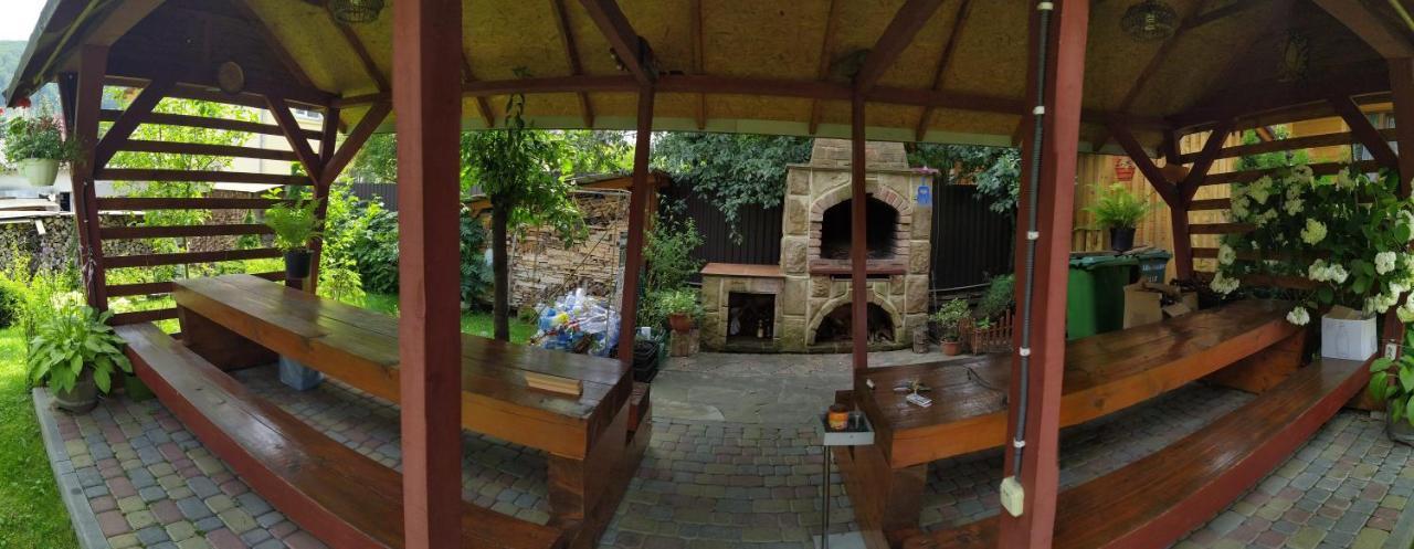 Guest House Shafran Γιαρέμτσε Εξωτερικό φωτογραφία